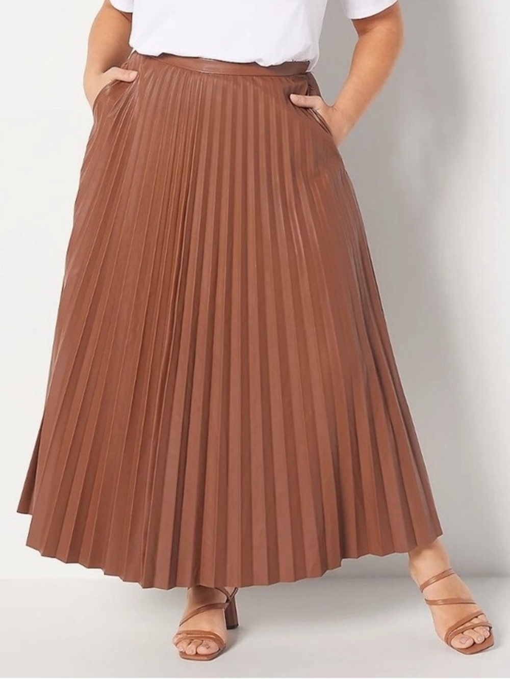Plus Size 36W Pleated Faux-Leather Maxi Skirt in Chestnut Brown
